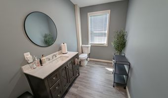 18 N PHILADELPHIA Blvd 202, Aberdeen, MD 21001