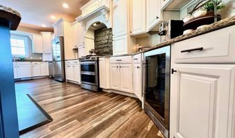 922 Meadowlake Ct, Bedford, IN 47421