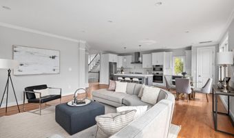 6947 28TH St N, Arlington, VA 22213