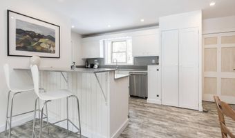 35 Mulford Ln, Amagansett, NY 11930