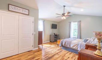 405 Ridge Ave, Aurora, IN 47001