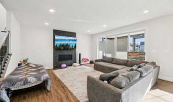 42051 NIGHT NURSE Cir, Ashburn, VA 20148