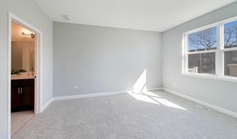 270 Masters Dr, Addison, IL 60101