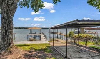 712 W Lake Dr, Weatherford, TX 76087