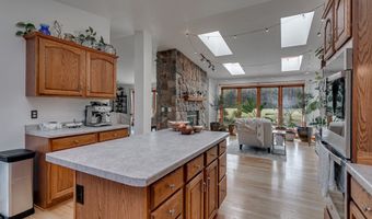 E7009 Jackson Rd, Algoma, WI 54201