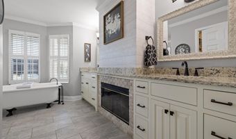 153 Bishop Ln, Benton, TN 37307