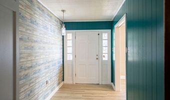 1058 S Berwick Ave, Basile, LA 70515