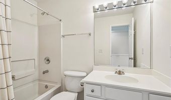 945 Prestwyck Ct, Alpharetta, GA 30004
