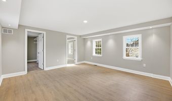 47 CHURCH St, Allentown, NJ 08501