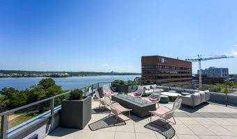 1201 N ROYAL St 214, Alexandria, VA 22314