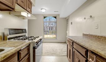 8300 TOBIN Rd 23, Annandale, VA 22003