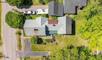 100 Cedar St, Belfast, ME 04915