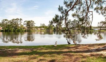 220 Lakeshore Dr, Alma, GA 31510