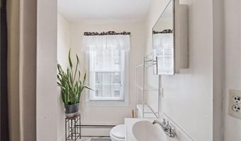 112 Clay St, Central Falls, RI 02863