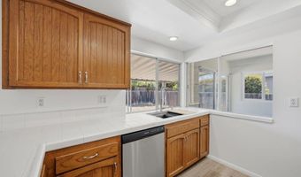 1620 Kenora Dr, Escondido, CA 92027