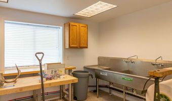 577 SHOOTING STAR Dr, Bedford, WY 83112