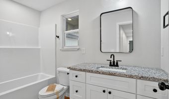 100 Northview Ter, Ash Grove, MO 65604