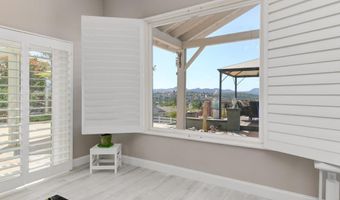 756 Hale Dr, Alpine, CA 91901
