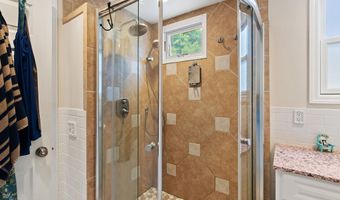 104 Sloop Creek Rd, Bayville, NJ 08721
