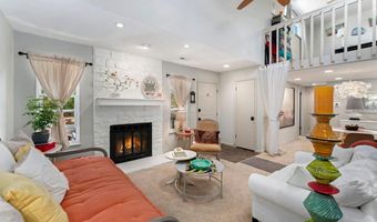 6238 Willow Ln, Boulder, CO 80301