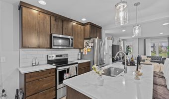 5912 Minong Ln, Fitchburg, WI 53711