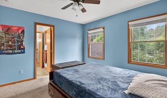 5061 Sandhill Rd, Almont, MI 48003
