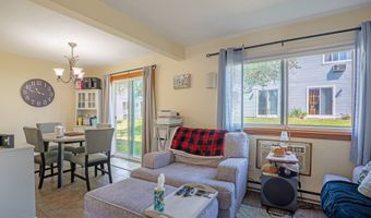 565 Clark Ave APT 17, Bristol, CT 06010