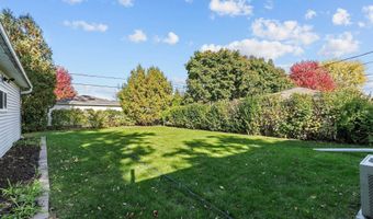 1824 E COLLEGE Ave, Appleton, WI 54915