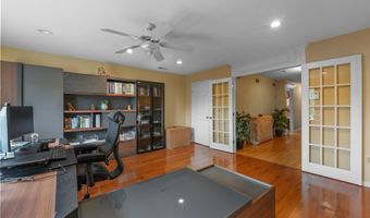 301 BERKLEY Ave, Belle Mead, NJ 08502