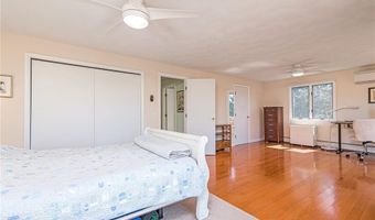25 Spanker St, Jamestown, RI 02835