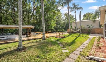 1877 RIVEREDGE Dr, Astor, FL 32102