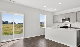 26 Green Laurel Dr, Angier, NC 27501