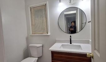 213 Highland Park Dr, Athens, GA 30605