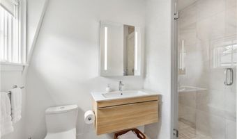 15 High St, Newport, RI 02840