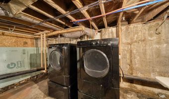 106 N Talbot St, Addison, MI 49220