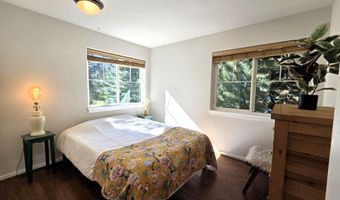 1941 NW Monterey Pines Dr 6, Bend, OR 97703