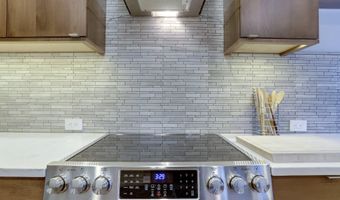 2906 13TH St S 6-1, Arlington, VA 22204