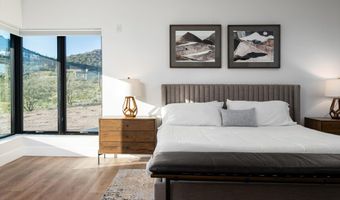 5201 E ROCKAWAY HILLS Dr, Cave Creek, AZ 85331