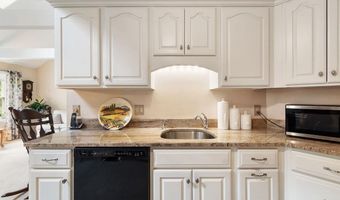 3 Chandler Dr, Atkinson, NH 03811