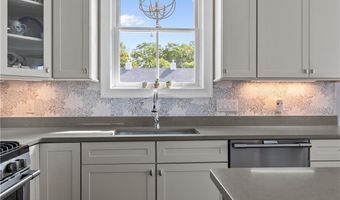 50 Kettle Point Ave 50, East Providence, RI 02914