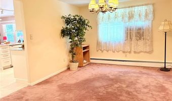 33 MaryAnn Dr, Exeter, RI 02822