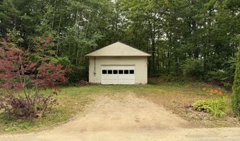 21 7th St, Auburn, ME 04210