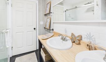 1910 W 10th St, Anderson, IN 46016