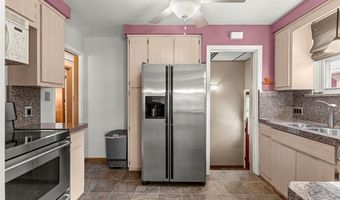 7146 Luana Ave, Allen Park, MI 48101