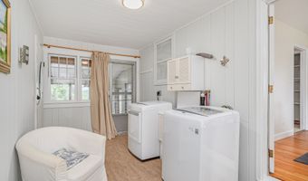 19 Valerie Ln, Danbury, CT 06811