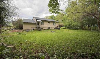 7 Meadow Wood Dr, Barre, VT 05654