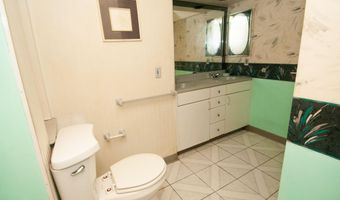 131 Veeder Ln, Bayville, NJ 08721