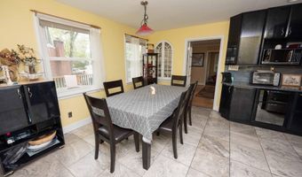 6789 LITTLE FALLS Rd, Arlington, VA 22213