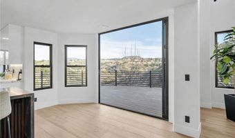 7460 E Hummingbird Cir, Anaheim, CA 92808