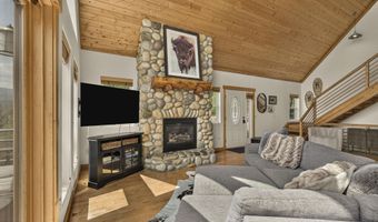 188 HAWTHORNE Dr, Alpine, WY 83128